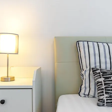 Carmen Sylva Collection - Exclusive Bucarest