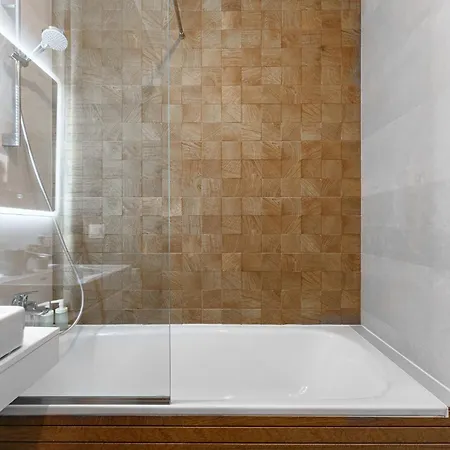 Carmen Sylva Collection - Exclusive