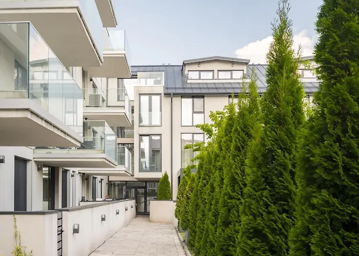 Carmen Sylva Collection - Exclusive Bucureşti