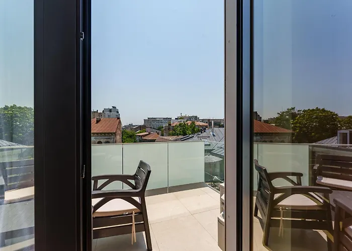 Carmen Sylva Collection - Exclusive