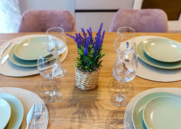 Carmen Sylva Collection - Exclusive