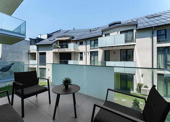 Carmen Sylva Collection - Exclusive Bucureşti