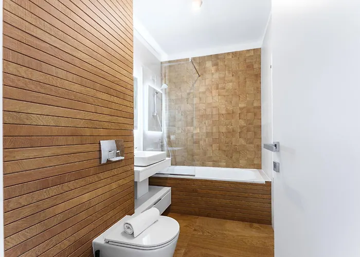 Carmen Sylva Collection - Exclusive * Bucarest